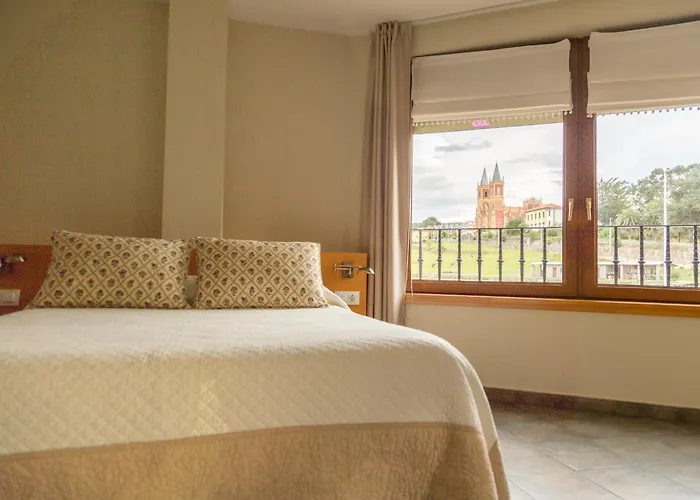 Apartamentos Playa De Cobreces *