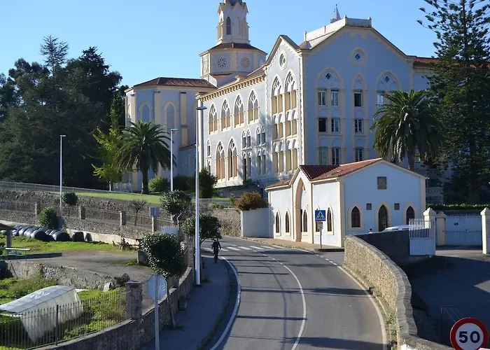 Apartment Apartamentos Playa De Cobreces