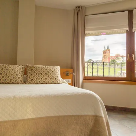 Apartamentos Playa De Cobreces *