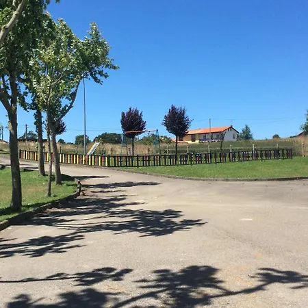 Apartamentos Playa De Cobreces * Cobreces